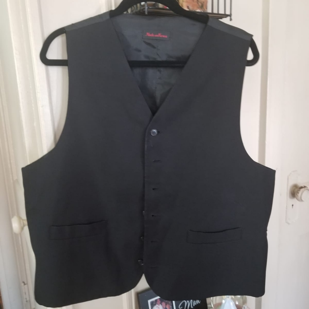Mens dress vest.